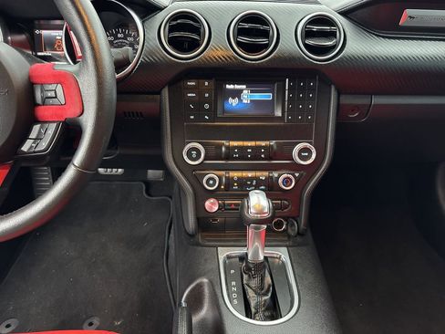 Used 2019 Ford Mustang Coupe image 25