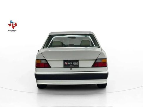 Used 1990 Mercedes-Benz 300 E 3.0 image 8