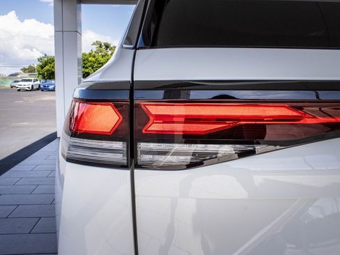 New 2025 Volkswagen Tiguan S image 13