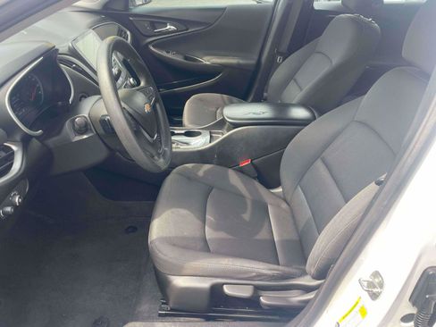 Used 2020 Chevrolet Malibu LS FWD image 12