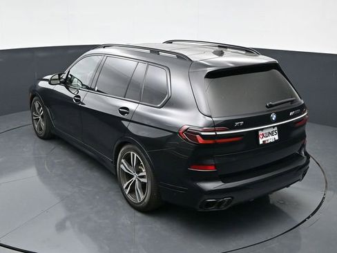 Used 2023 BMW X7 M60i AWD/4WD image 31