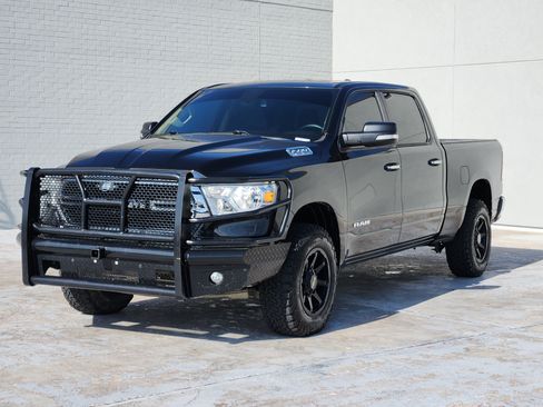 Used 2019 RAM 1500 Big Horn AWD/4WD image 3