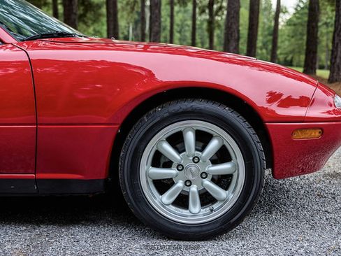 Used 1990 MAZDA MX-5 Miata RWD image 11