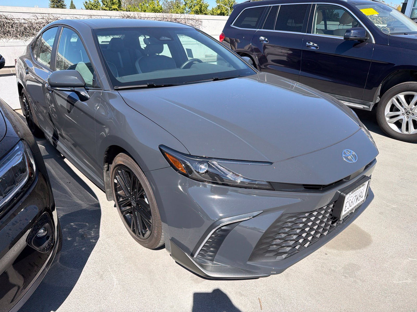Used 2026 Toyota Camry SE w/ Convenience Package FWD image 2