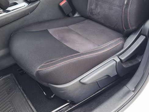 Certified 2024 Nissan Sentra SR FWD image 18