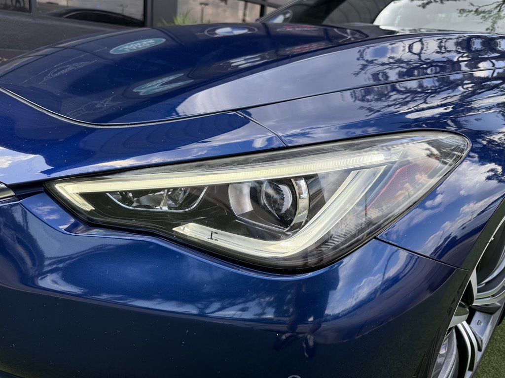 Used 2017 INFINITI Q60 3.0t w/ Premium Plus Package 3.0T RWD image 10