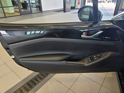 Used 2025 MAZDA MX-5 Miata Grand Touring RWD image 13