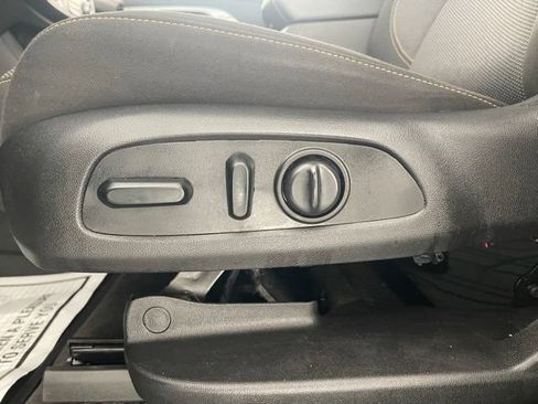 Used 2021 Chevrolet Traverse LT w/ LPO, Floor Liner Package AWD/4WD image 34