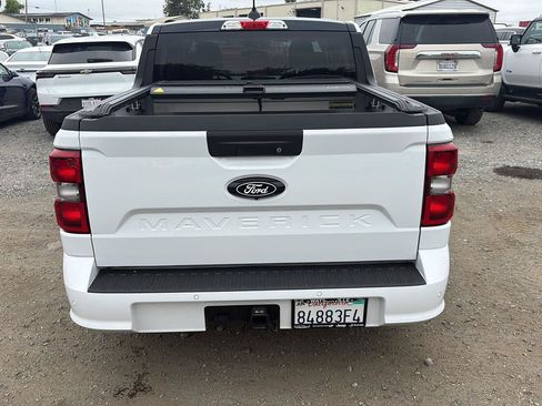 Used 2025 Ford Maverick Lobo AWD/4WD image 4