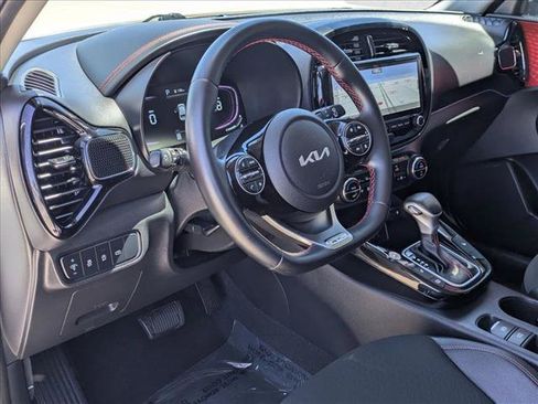 Used 2023 Kia Soul GT-Line w/ GT-Line Technology Package FWD image 10