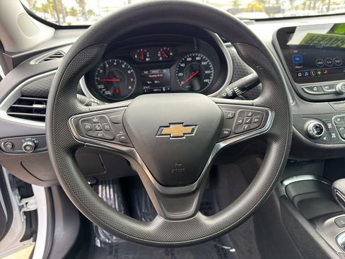 Used 2024 Chevrolet Malibu LT FWD image 11