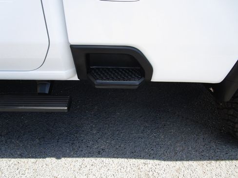 Used 2021 GMC Sierra 2500 4x4 Crew Cab w/ 1SA Safety Confidence Package image 24