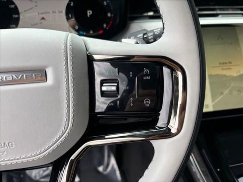 Used 2024 Land Rover Range Rover Sport Dynamic SE image 16