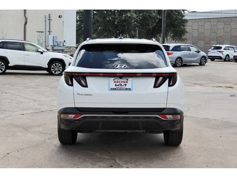 Used 2023 Hyundai Tucson SEL FWD image 4