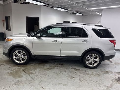 Used 2013 Ford Explorer Limited image 6