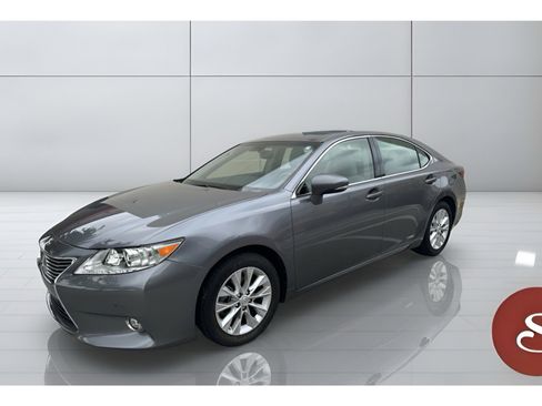 Used 2015 Lexus ES 300h w/ Navigation System Package FWD image 1