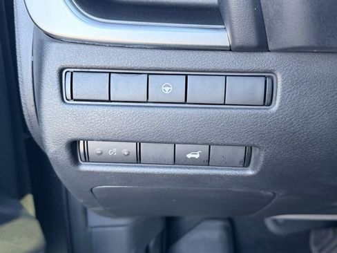 Used 2021 Nissan Rogue SV w/ Premium Package image 21