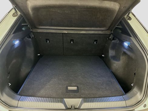 Used 2023 Volkswagen ID.4 Pro image 30