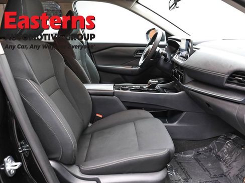 Used 2024 Nissan Rogue S AWD/4WD image 25