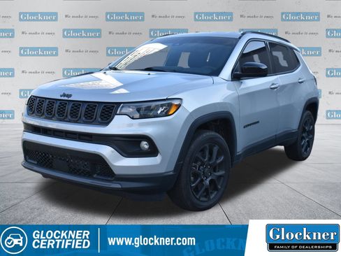Used 2026 Jeep Compass Latitude AWD/4WD image 1