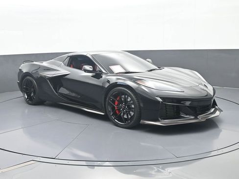 Used 2026 Chevrolet Corvette Z06 image 8