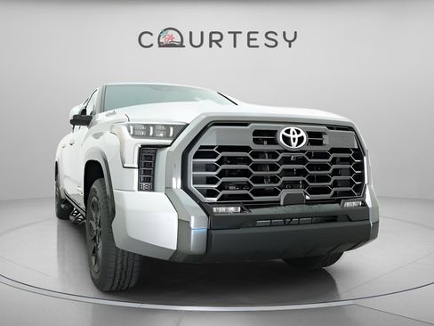 New 2025 Toyota Tundra Platinum image 21