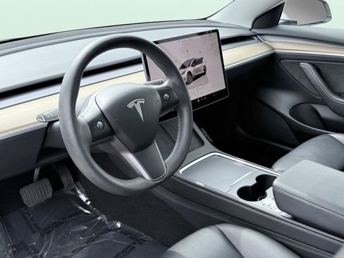Used 2023 Tesla Model 3 Standard Range RWD image 24
