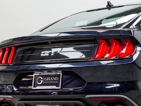 Used 2021 Ford Mustang GT RWD image 12