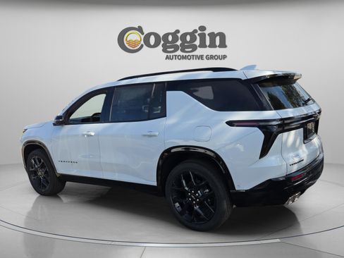 New 2026 Chevrolet Traverse RS w/ LPO, Floor Liner Package FWD image 3