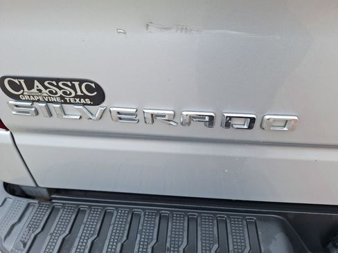 Used 2021 Chevrolet Silverado 1500 LT w/ Texas Edition Plus image 13