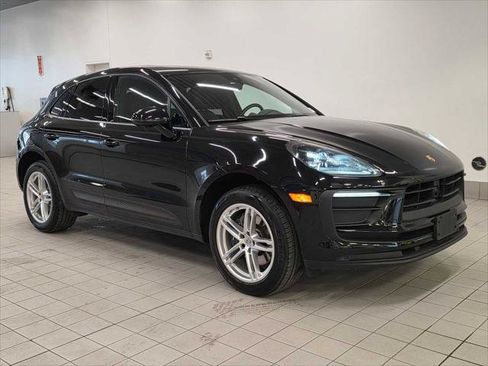Used 2024 Porsche Macan AWD/4WD image 7