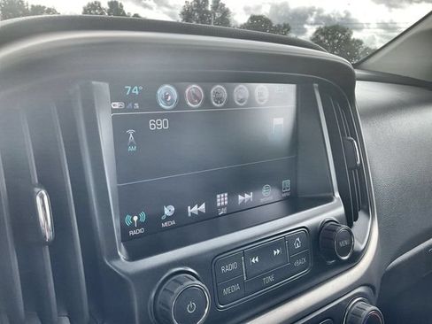 Used 2018 Chevrolet Colorado Z71 AWD/4WD image 24