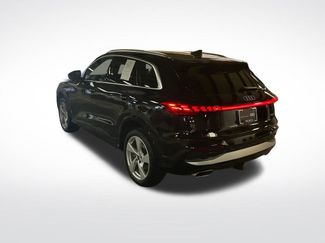 Used 2025 Audi Q5 Premium Plus w/ Premium Plus AWD/4WD video 3