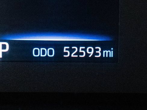 Used 2024 Toyota Corolla LE FWD image 17