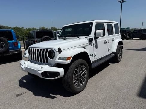Used 2023 Jeep Wrangler High Altitude AWD/4WD image 7