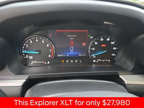 Used 2023 Ford Explorer XLT w/ Equipment Group 202A image 28