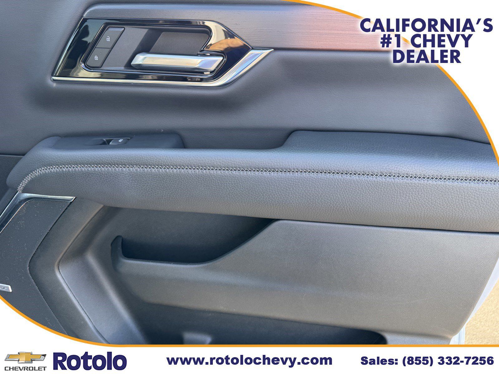 Used 2025 GMC Yukon XL Denali AWD/4WD image 9