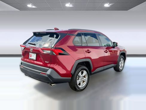 Used 2023 Toyota RAV4 XLE w/ Convenience Package FWD image 8