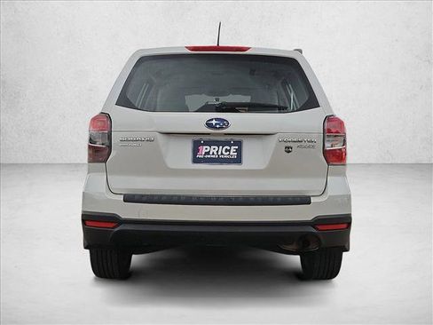 Used 2014 Subaru Forester 2.5i AWD/4WD image 7