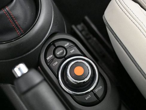 Used 2021 MINI Cooper S image 18