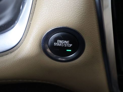 Used 2023 Chevrolet Traverse Premier AWD/4WD image 45