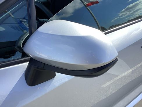 Used 2025 Toyota Corolla LE FWD image 10
