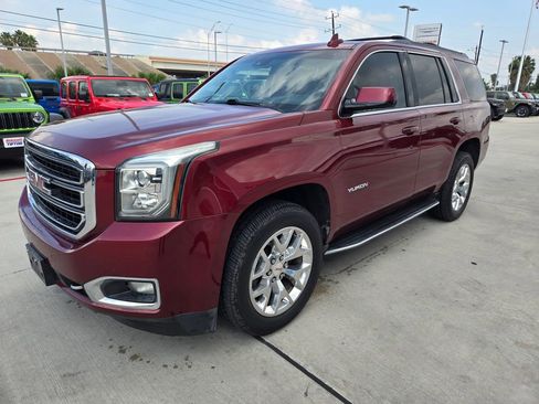 Used 2017 GMC Yukon SLT w/ HD Trailering Package RWD image 7