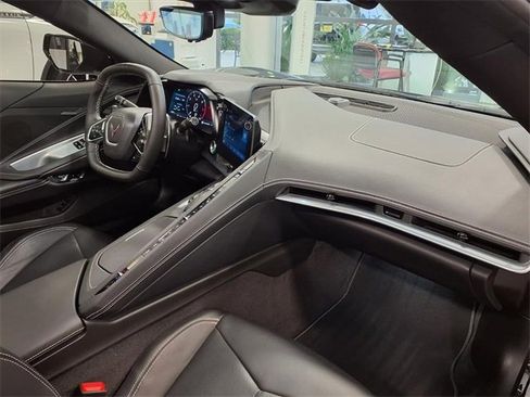 Used 2024 Chevrolet Corvette Stingray Coupe w/ Z51 Performance Package image 18