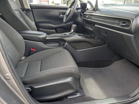 Used 2025 Honda HR-V LX image 25