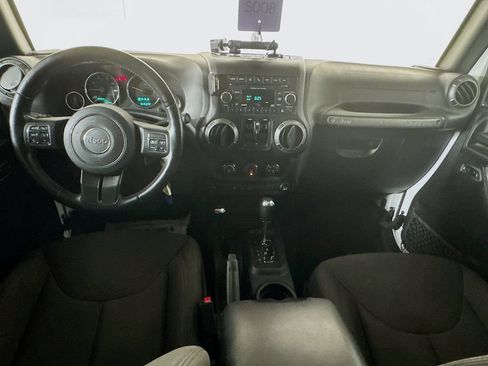 Used 2018 Jeep Wrangler Unlimited Sport w/ Quick Order Package 24W AWD/4WD image 23