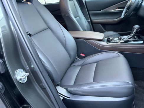 Certified 2025 MAZDA CX-30 2.5 Turbo w/ Premium Plus Pkg image 8