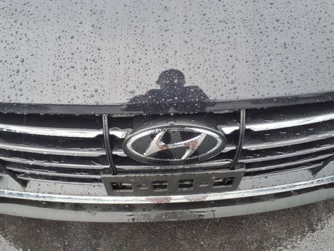 Certified 2023 Hyundai Sonata SE w/ Cargo Package FWD image 11