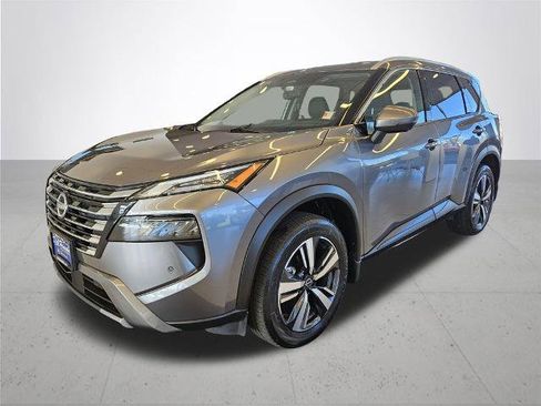 Certified 2025 Nissan Rogue SL AWD/4WD image 2