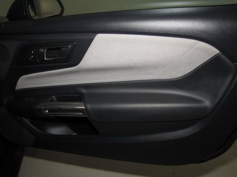 Used 2024 Ford Mustang Coupe image 19